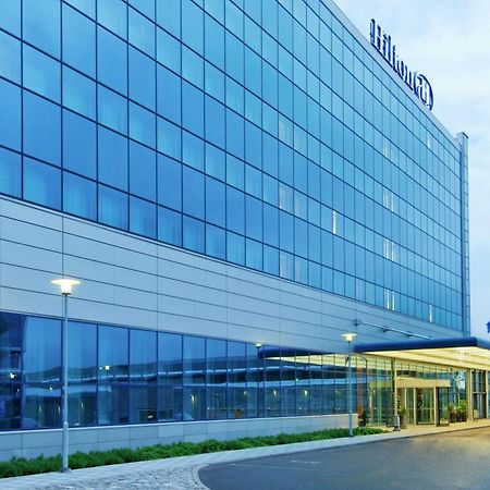 Hilton Helsinki Airport Hotel Vantaa Exterior photo