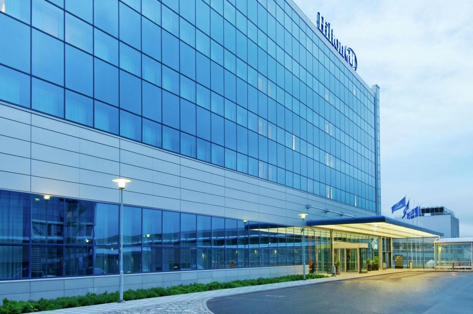 Hilton Helsinki Airport Hotel Vantaa Exterior photo